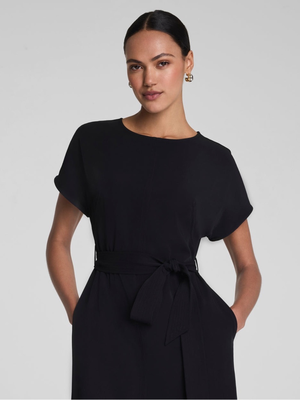 Spanx CarryOn Belted Midi Dress Short Sleeve Versatile Minimal In Black Size M